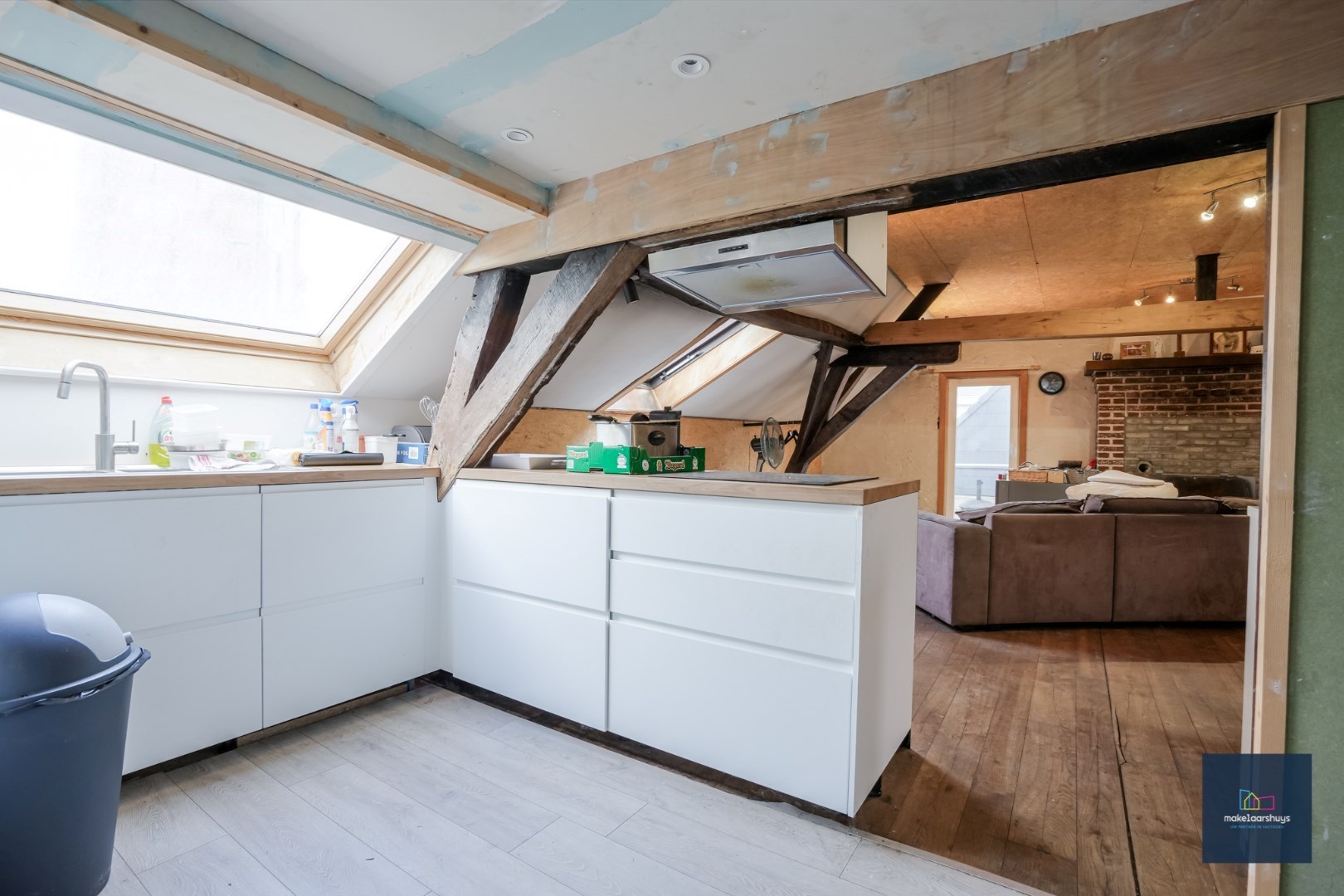 Te renoveren woning op rustige locatie 