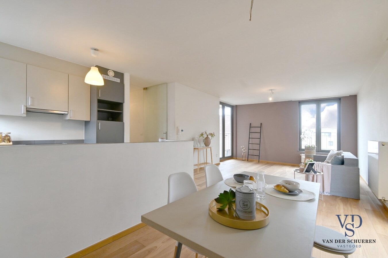 Eigentijds appartement in centrum Eke. 