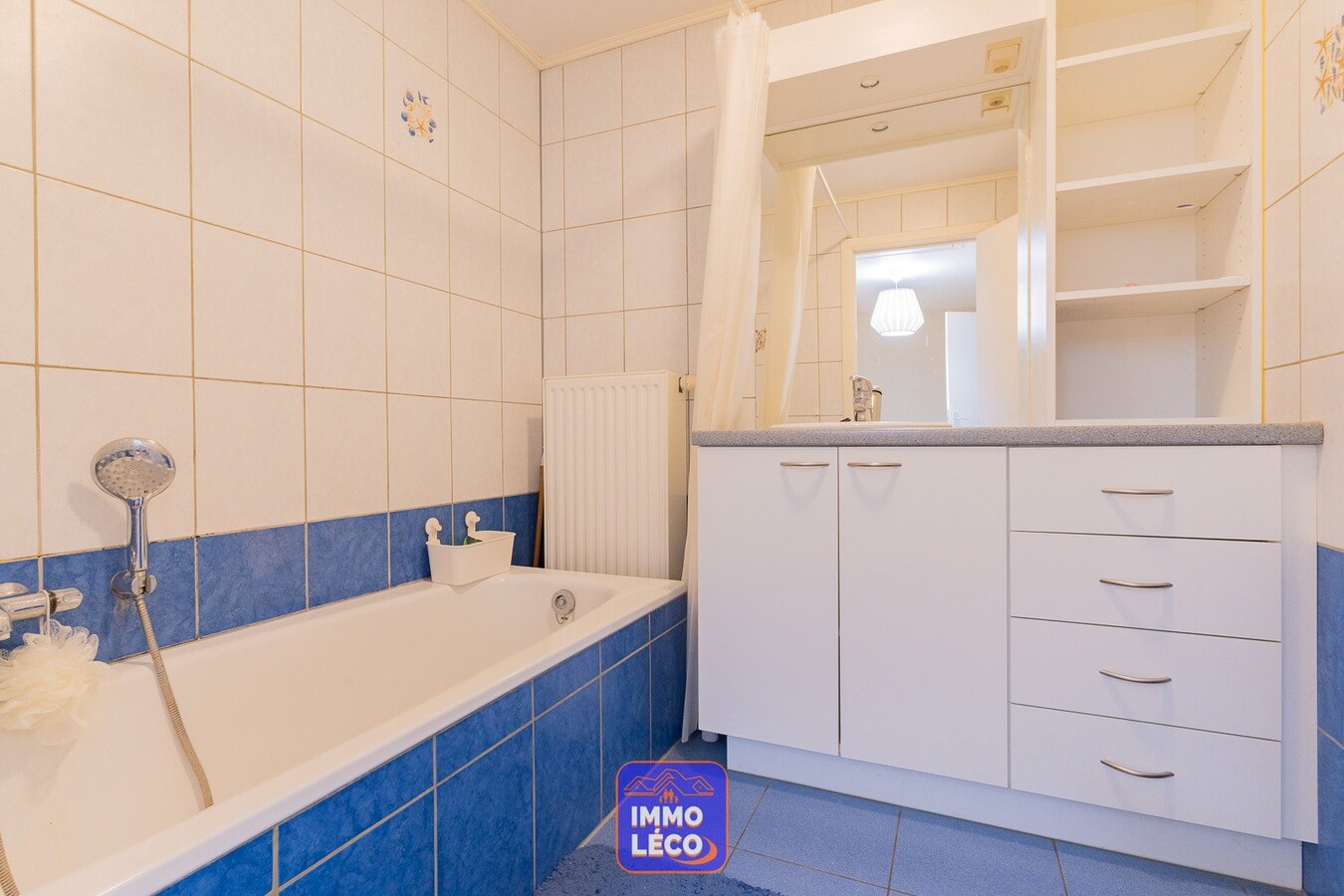 Maison avec jardin et garage attenant, à deux pas du parc de Mouscron ! 