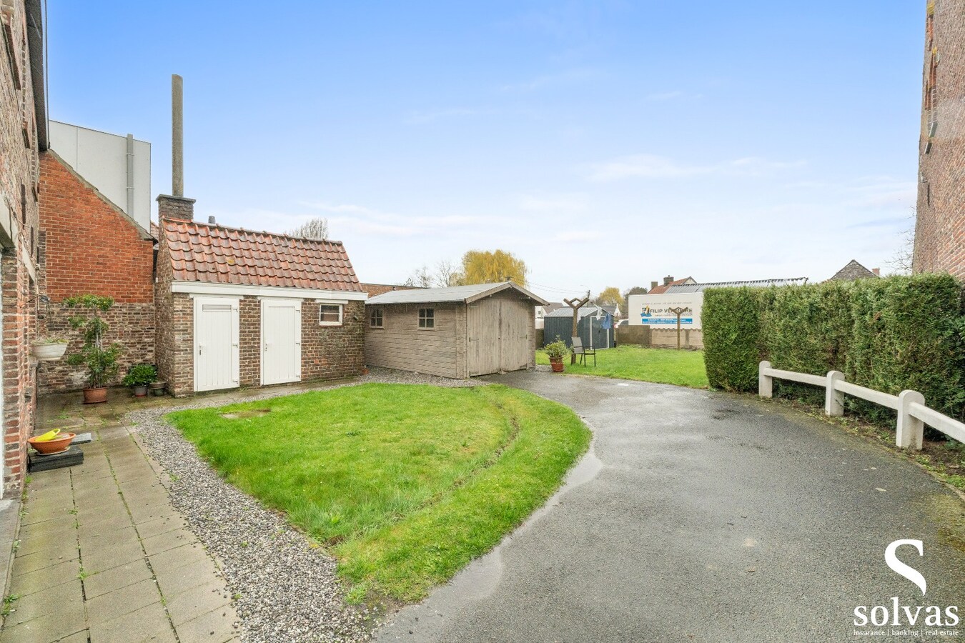 Charmante woning met renovatie- of herbouwpotentieel 