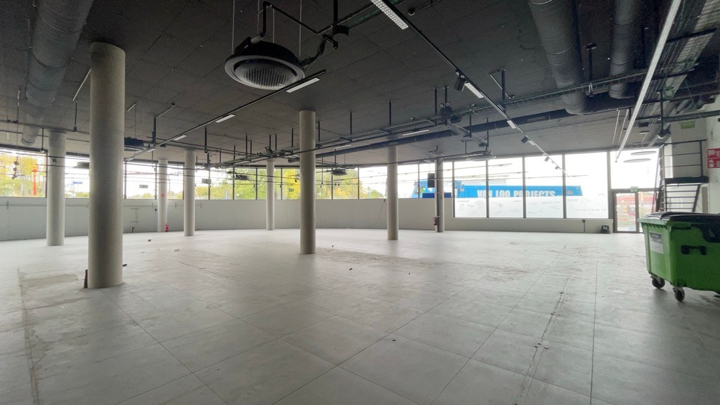 Handelspand te huur aan het Keerdok in Mechelen