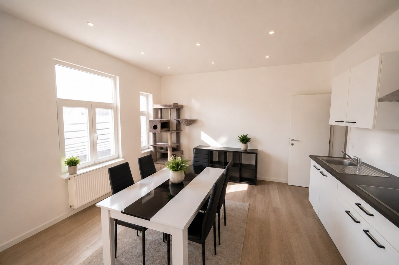 MODERN HOEKAPPARTEMENT OP BOOGSCHEUT STRAND EN SHOPPING BLANKENBERGE 