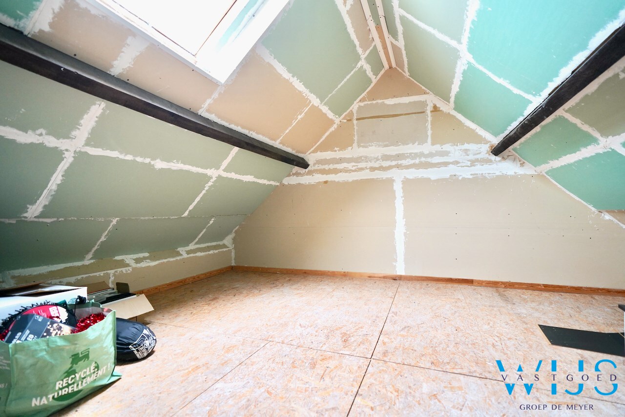 Instapklaar woonhuis op perceel van 450m² te ERTVELDE ! 