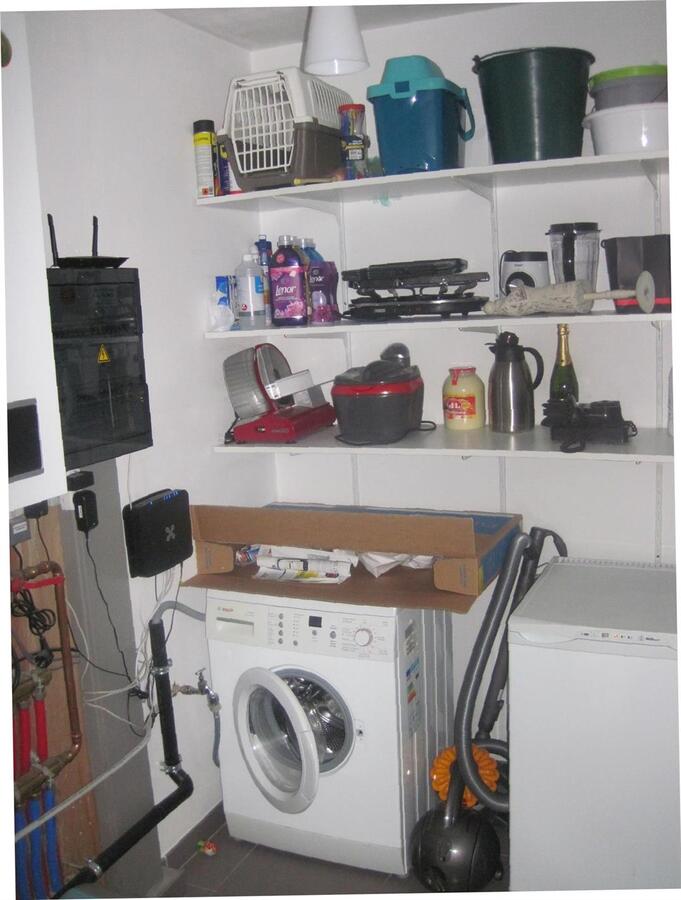 Ruim appartement mét garage. Uitstekende prijs-kwaliteit ! 