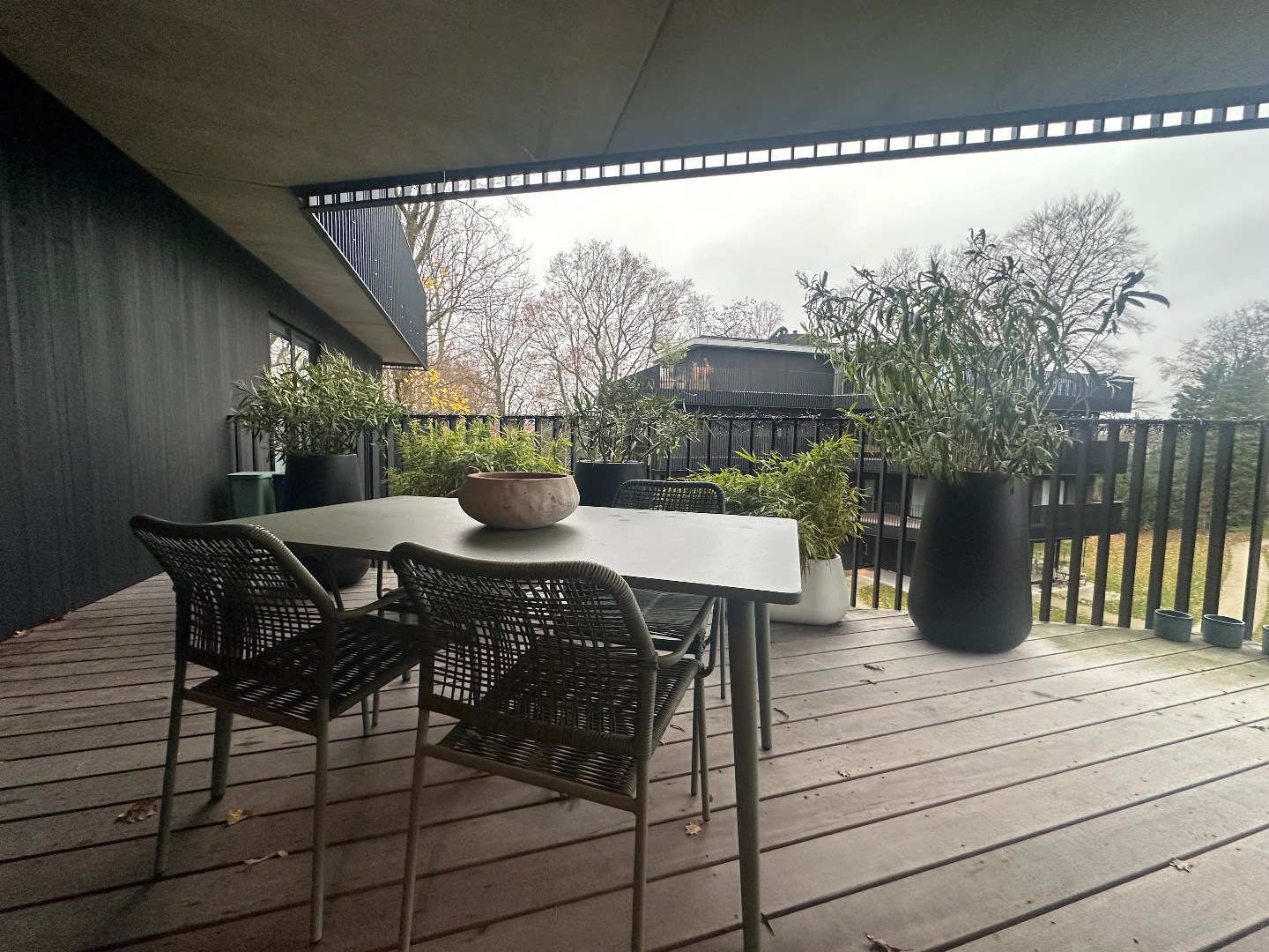 Appartement met staanplaats in parktuin! 