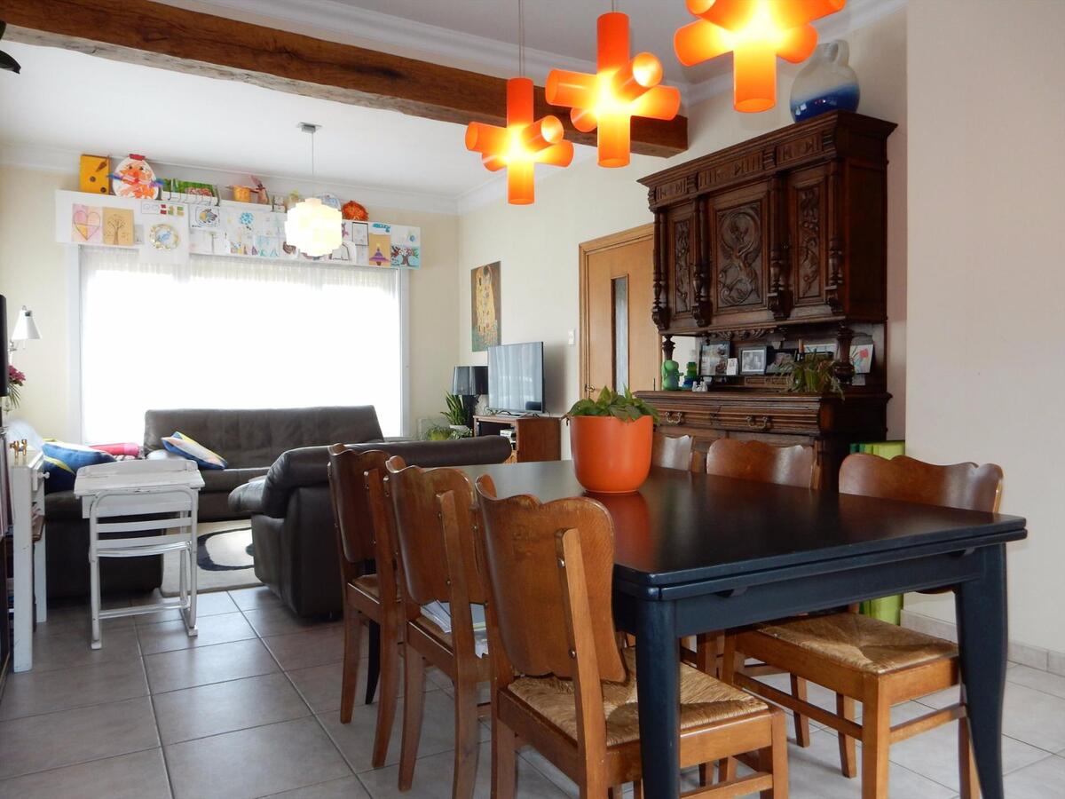 Karaktervolle woning met grote tuin 