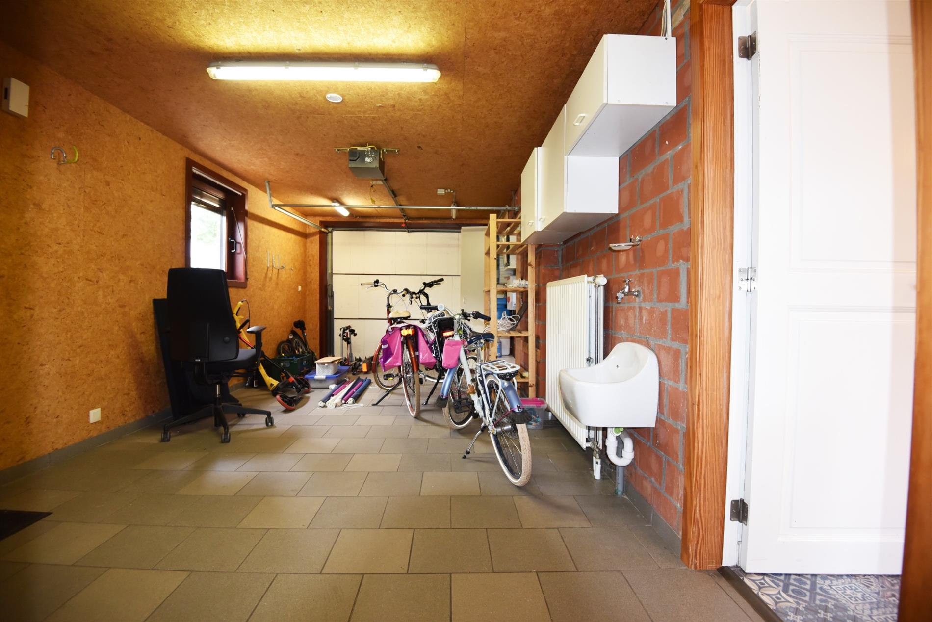 Gezinswoning 3 slpks, garage en tuin, rustig gelegen te Maldegem (Kleit) 