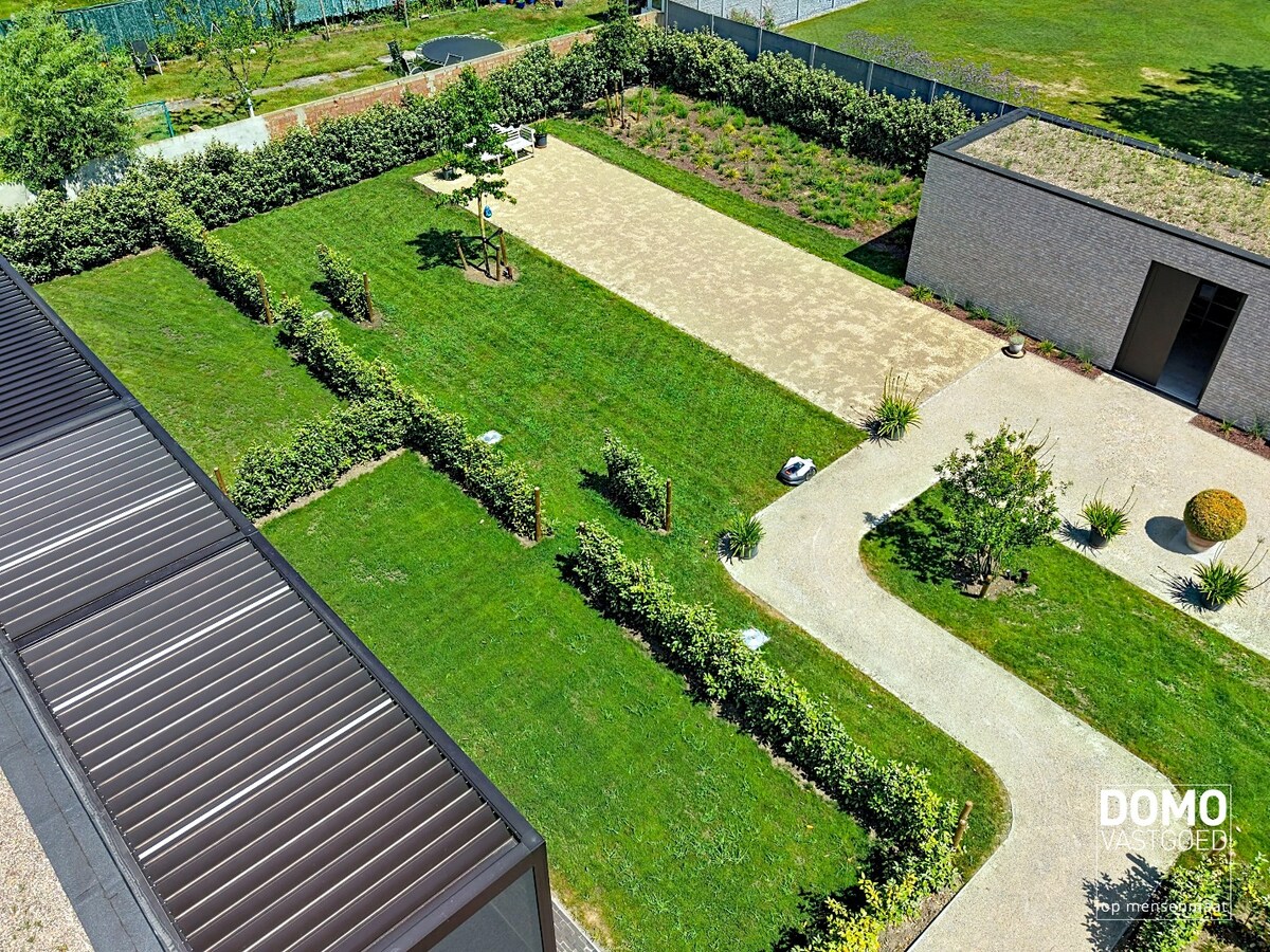 Exclusief high-end appartement met royaal terras te Hasselt (Kuringen) 