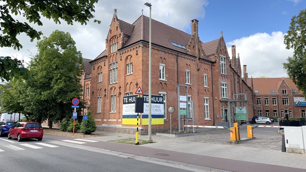 Prachtige kantoren te huur in voormalig capucienenklooster te Aalst