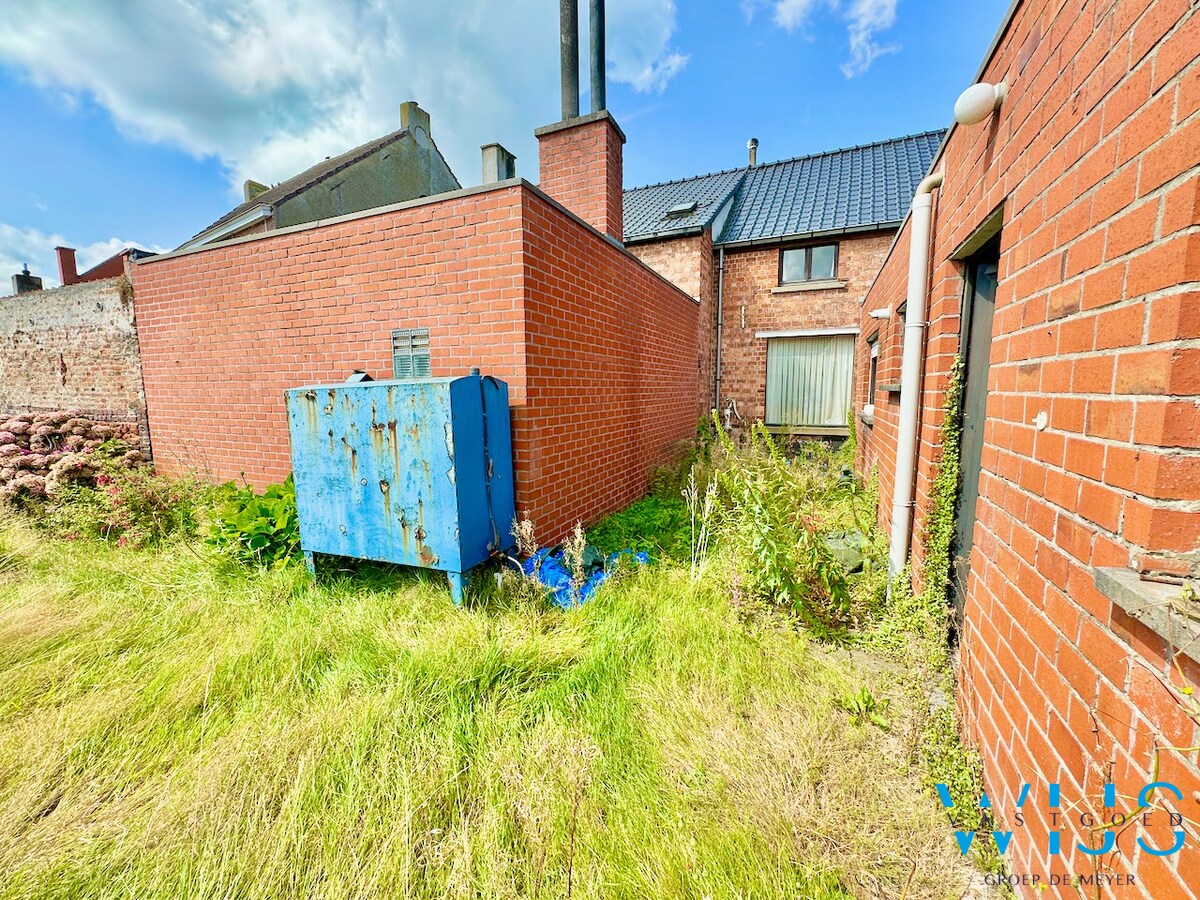 Interessant renovatieproject in hartje Assenede ! 