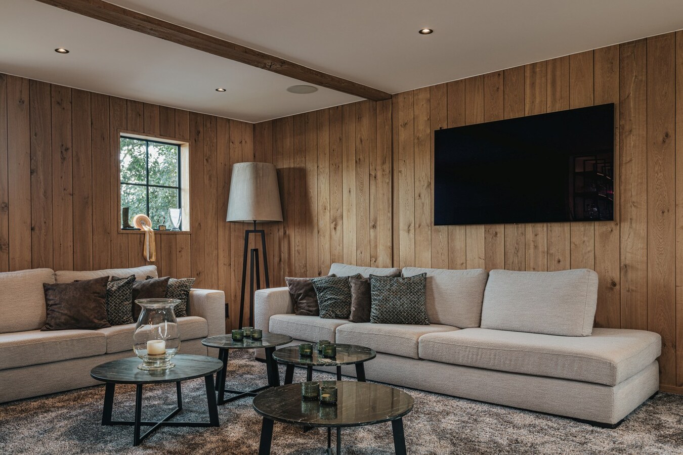 Exclusive equestrian accommodation on approx. 2,5 ha/6,18 acres in Geel (Antwerp region) 