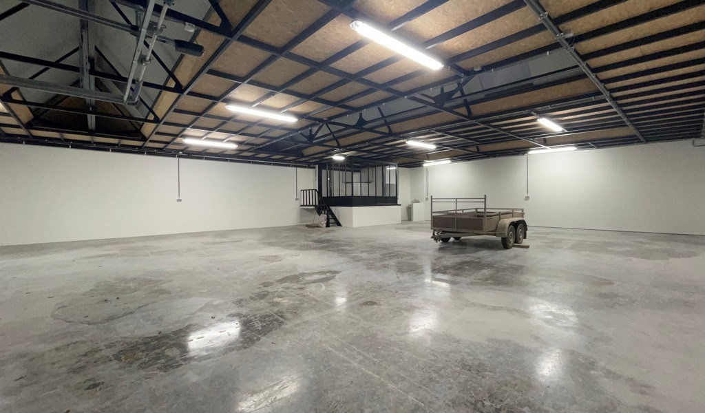 Gerenoveerde opslagruimtes te huur in Balegem