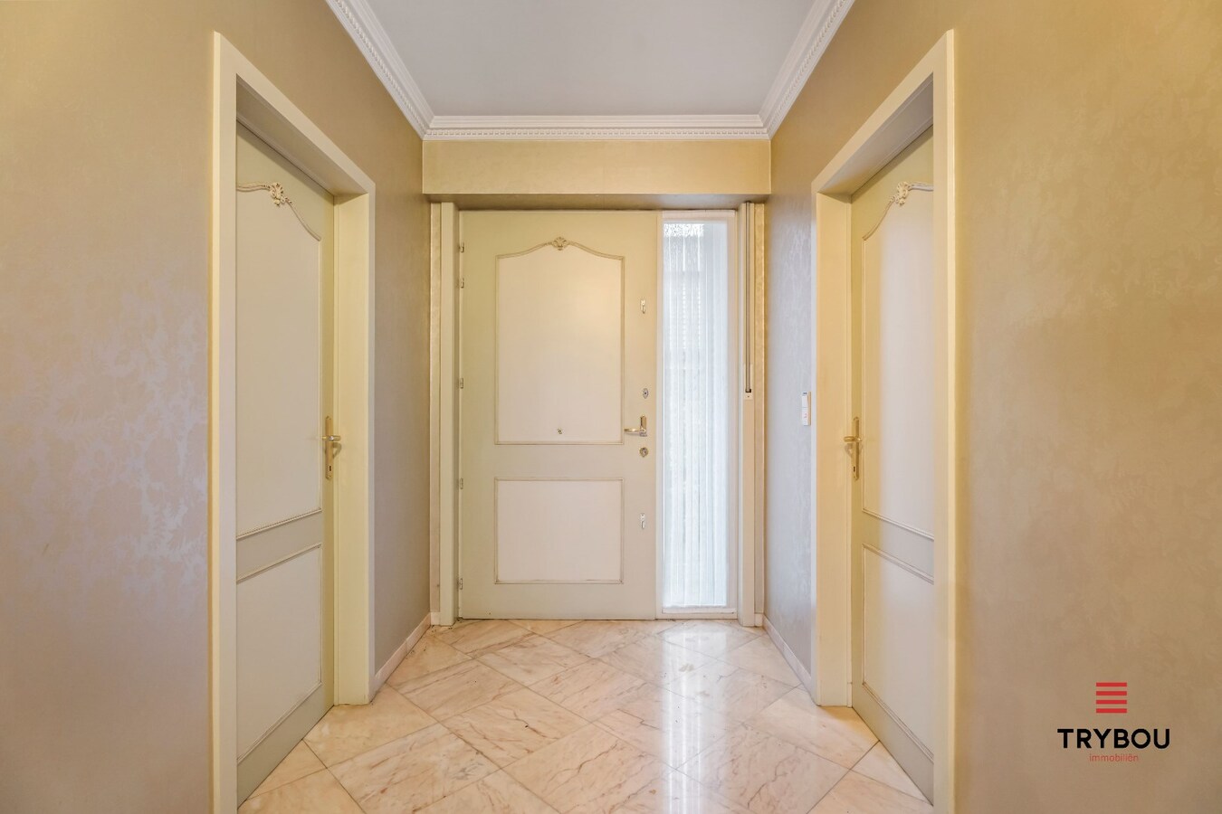 Statige, alleenstaande woning met rustige ligging te Ieper (Boezinge) 