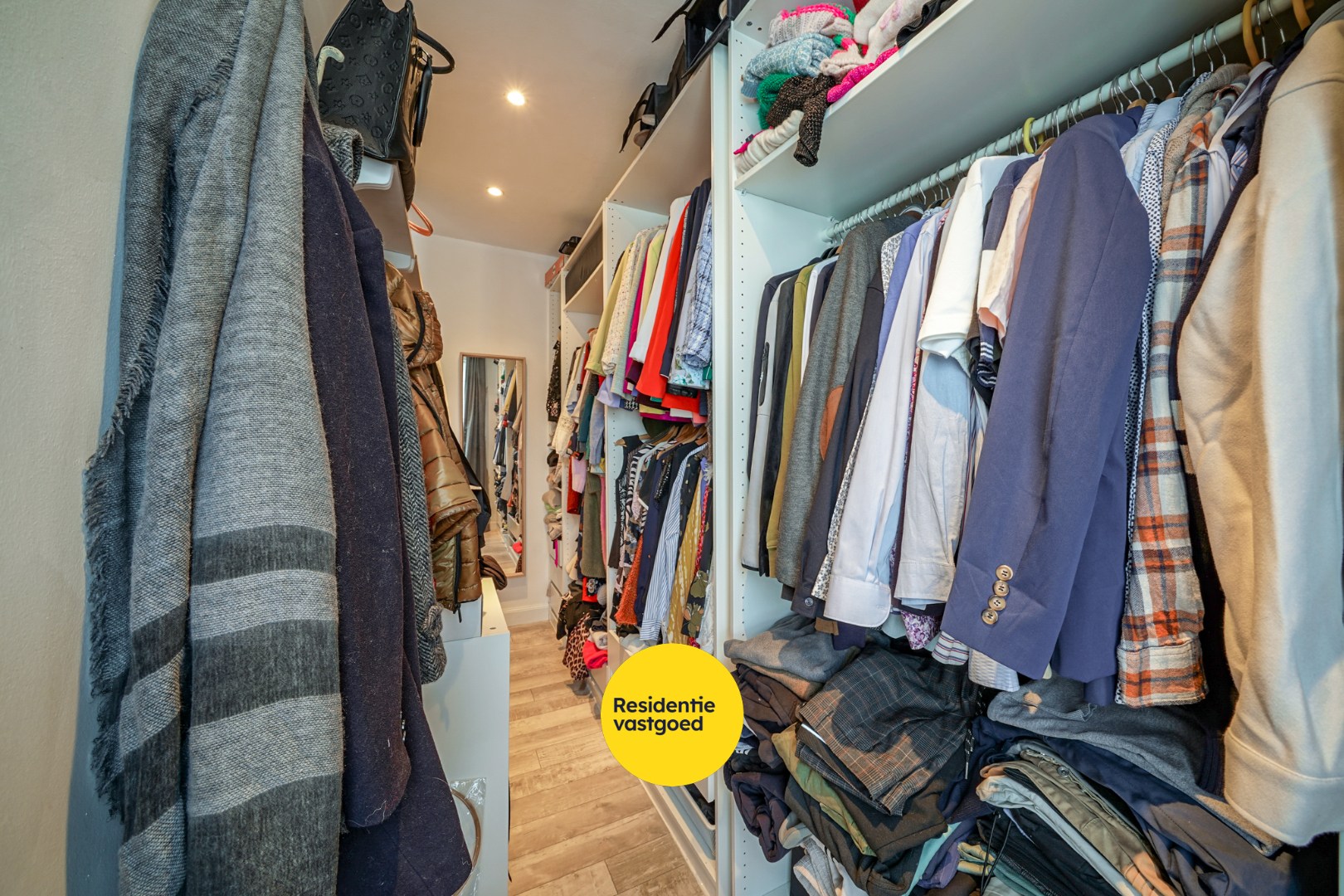 Instapklare gezinswoning met 4 slaapkamers en zonnige tuin in Bredene 