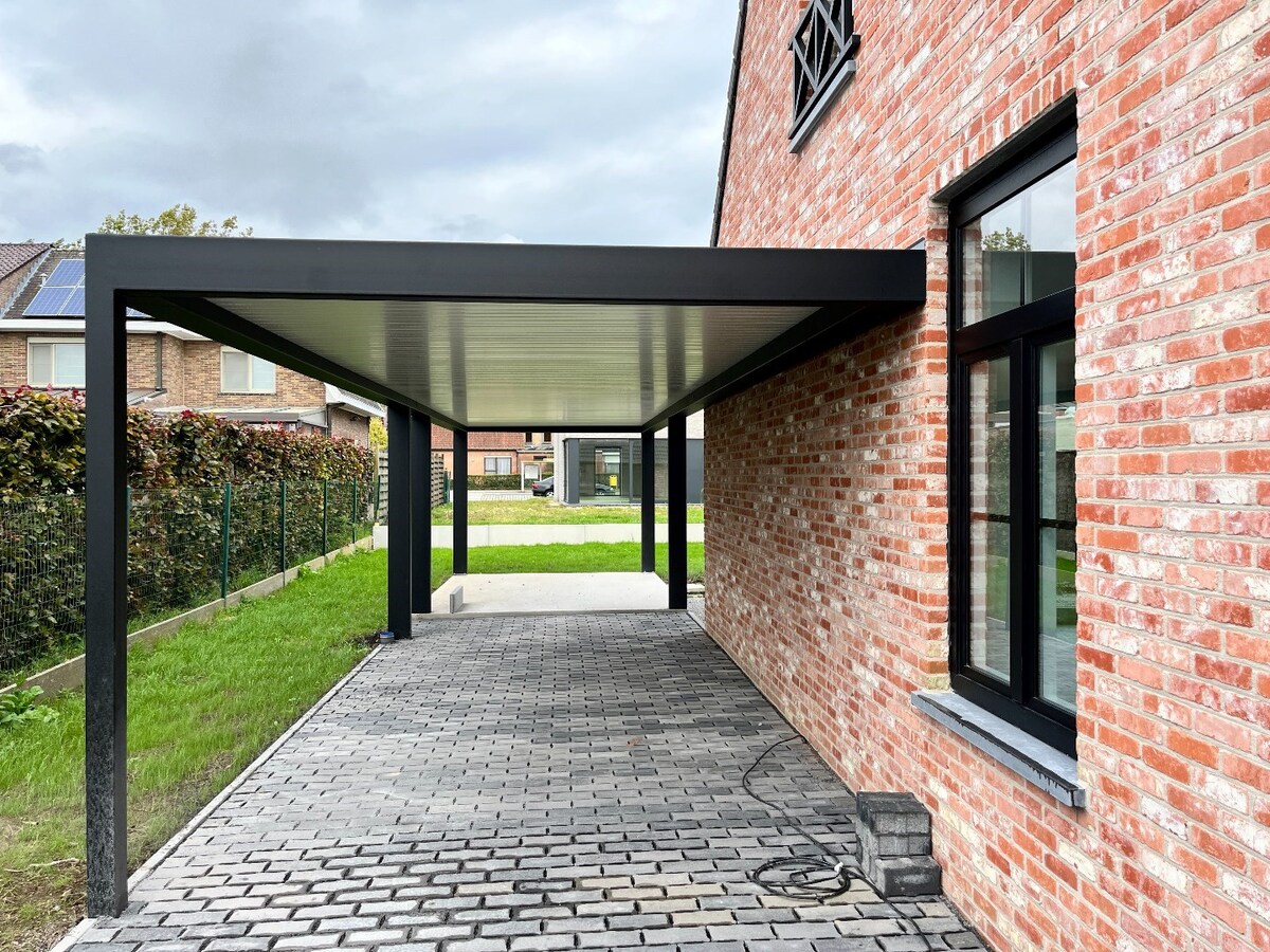 Instapklare nieuwbouwwoning met carport te Langemark 
