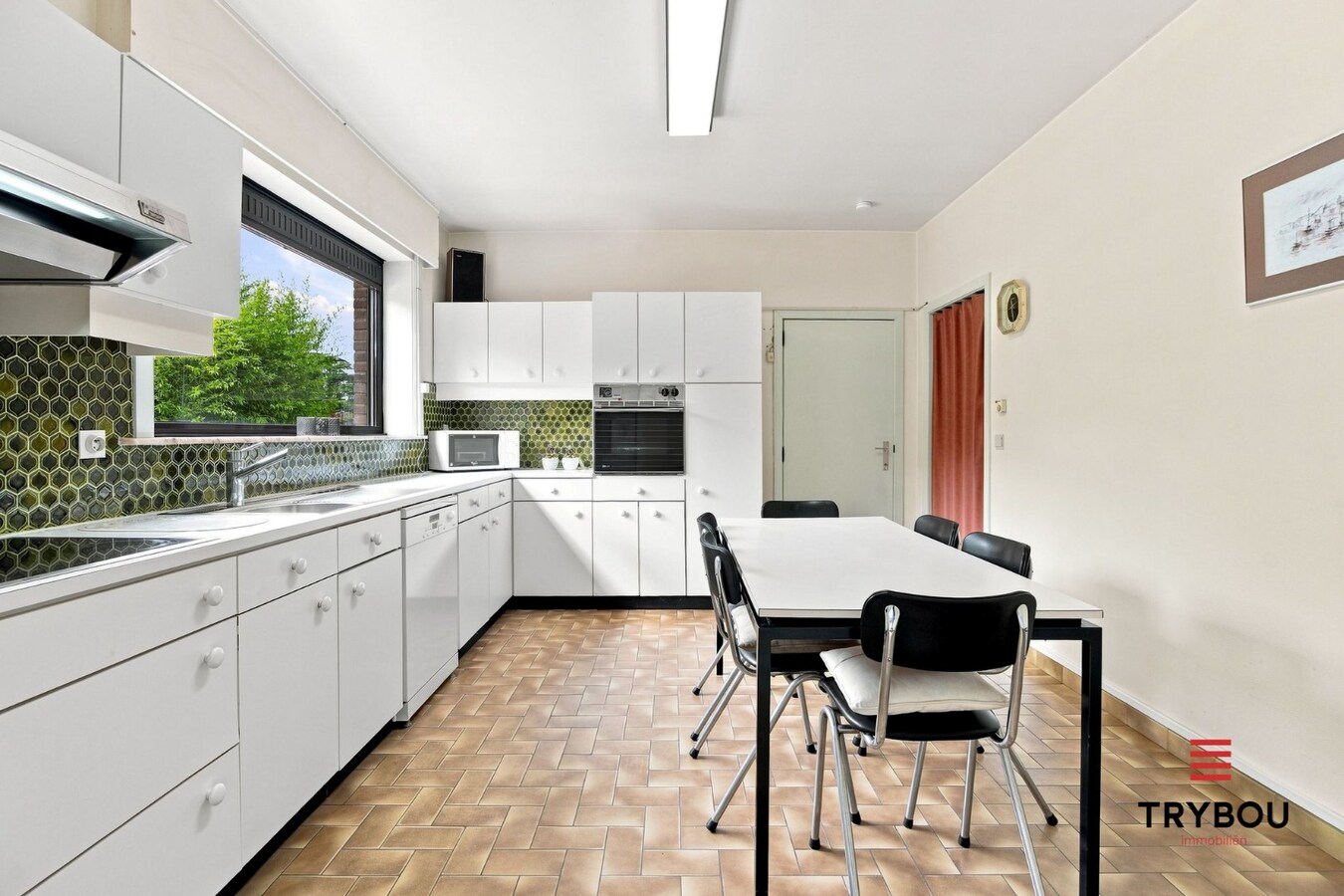 Ruime alleenstaande villa op een royaal perceel van 1265m² 