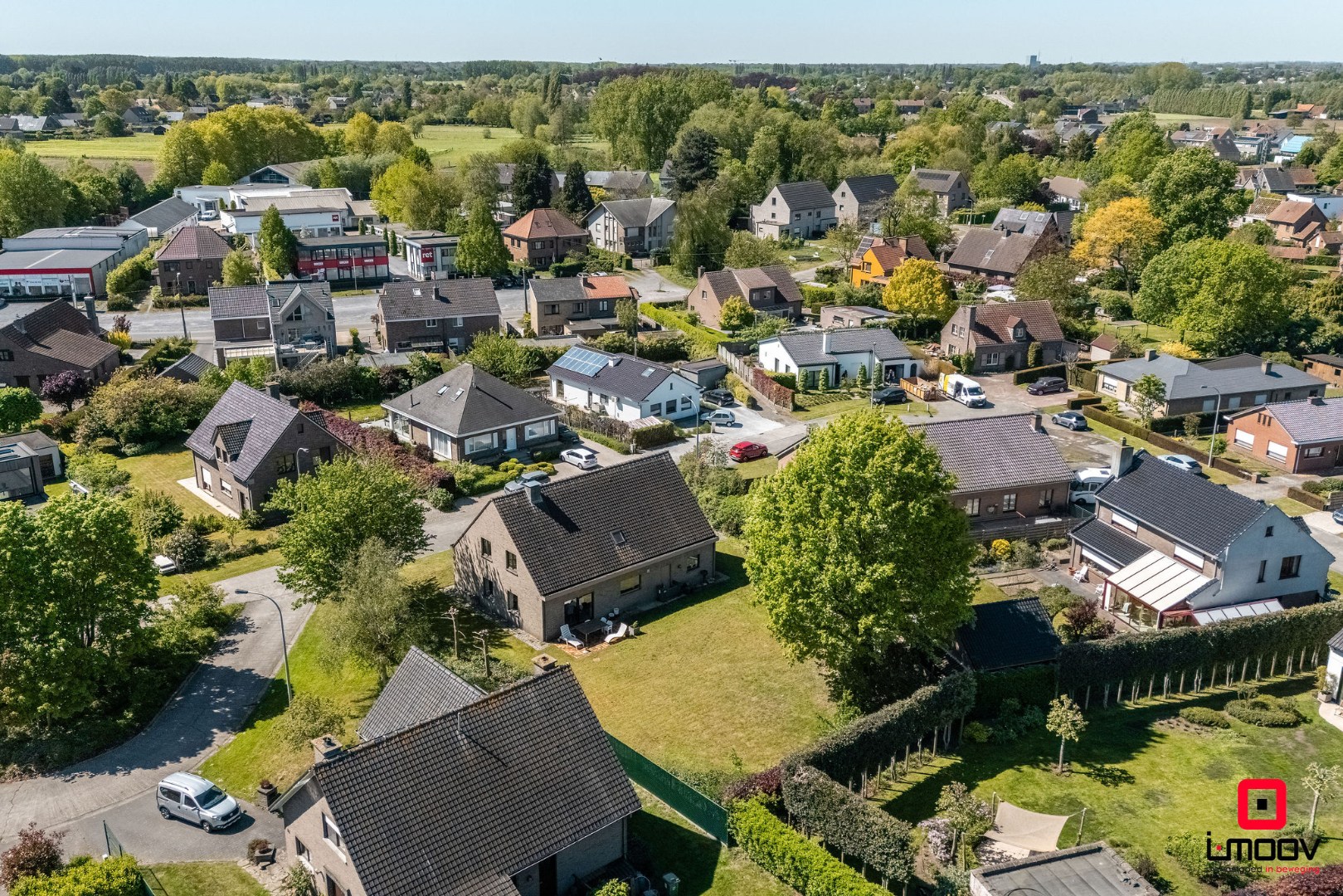 Karaktervolle villa met 4 slaapkamers in een groene en residentiële omgeving te Drongen 