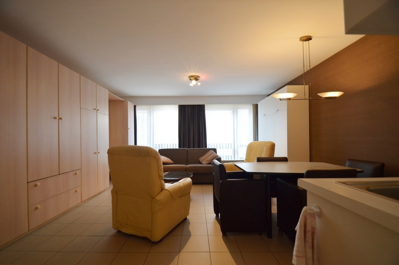 Studio ter hoogte van het Heldenplein - Heist 