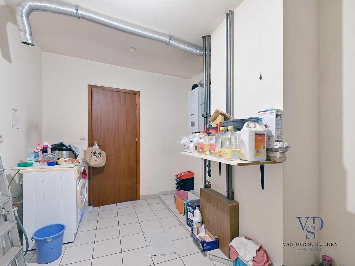 Degelijke, praktische Half Open Bebouwing. 