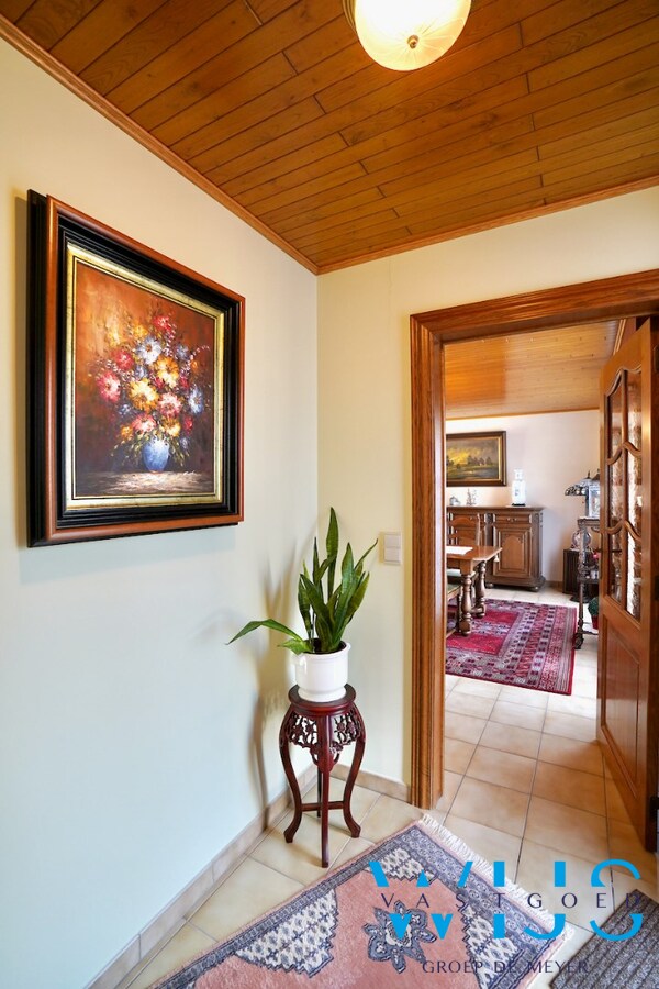 Ongelooflijk goed onderhouden bungalow te Bassevelde ! 