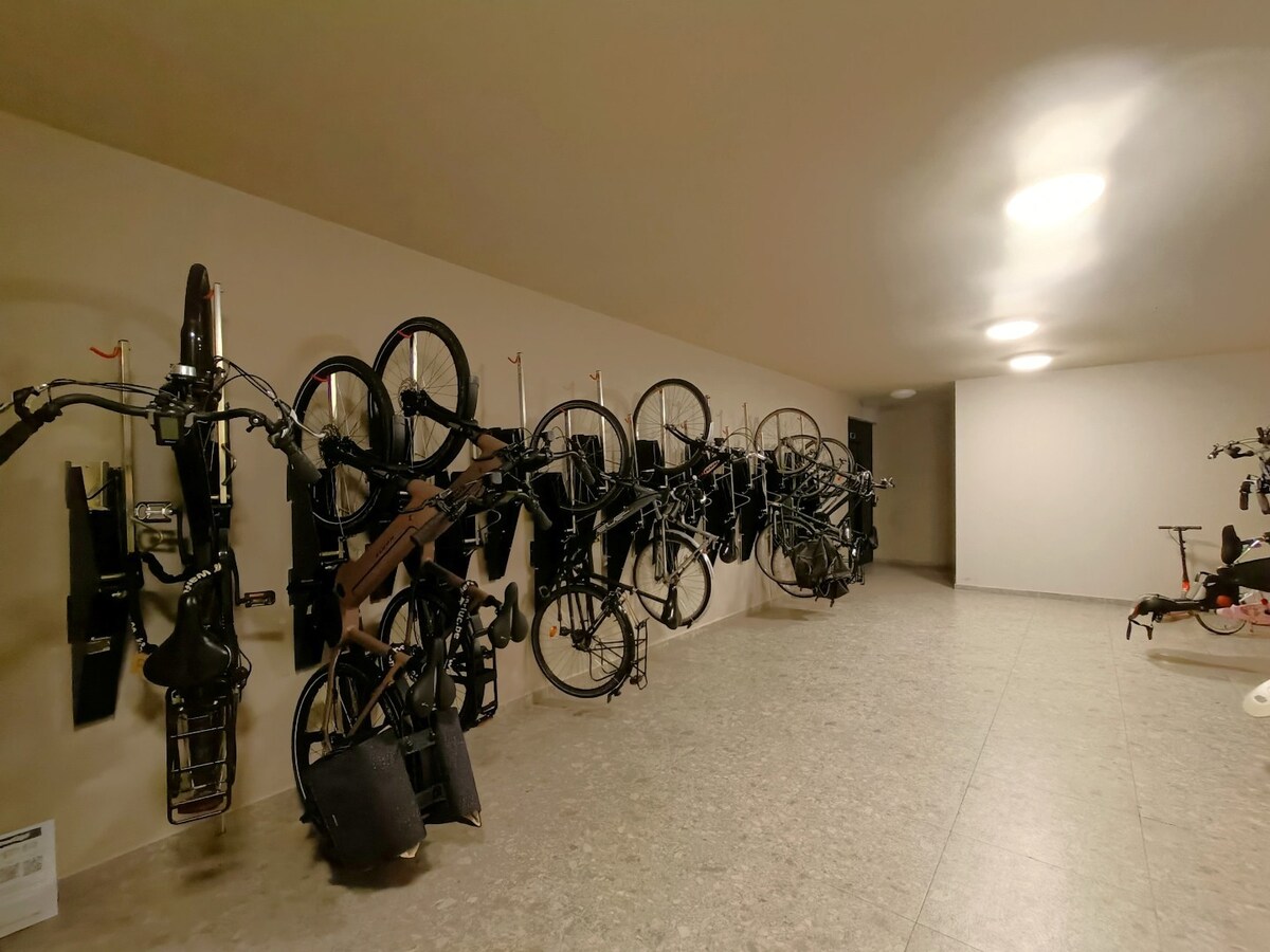 Modern éénslaapkamerappartement op 100 meter van de zeedijk te Blankenberge 