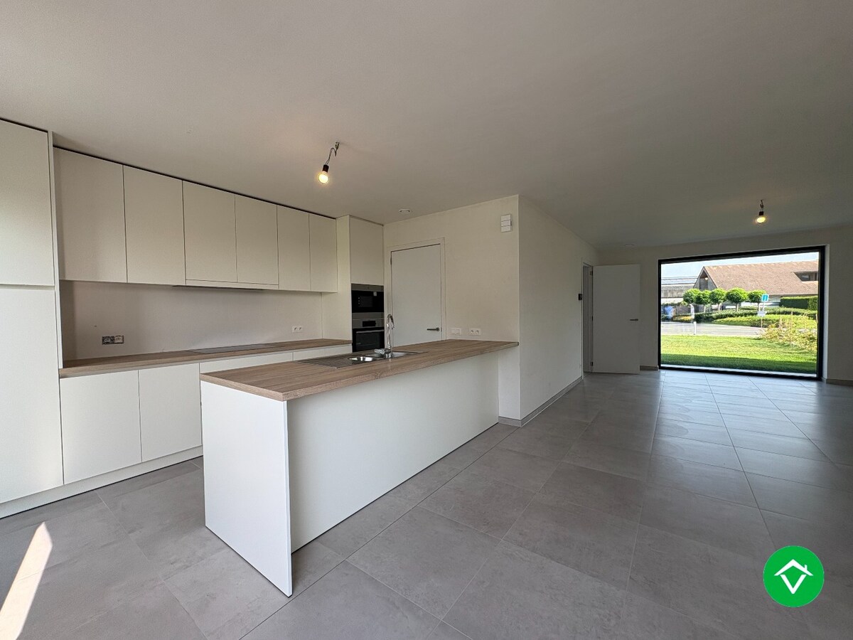 TE HUUR – Energiezuinige nieuwbouwwoning met tuin 