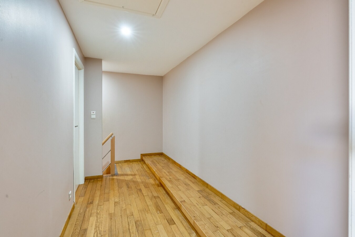 Verrassend ruim triplexappartement - B-label - 4 slpk en aangename buitenbeleving. 