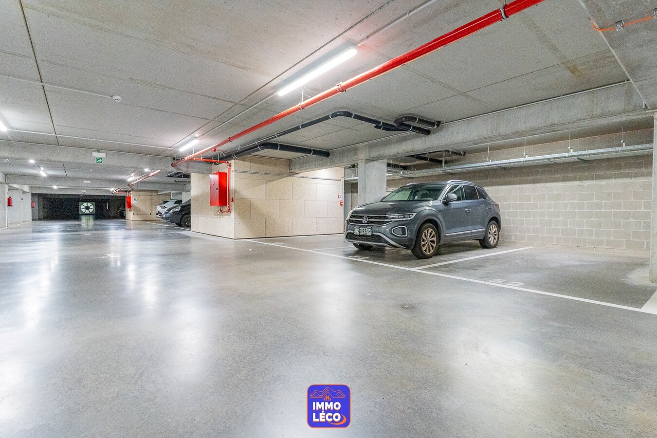 Appartement rez-de-chaussée avec terrasse, cave et parking privatif ! 