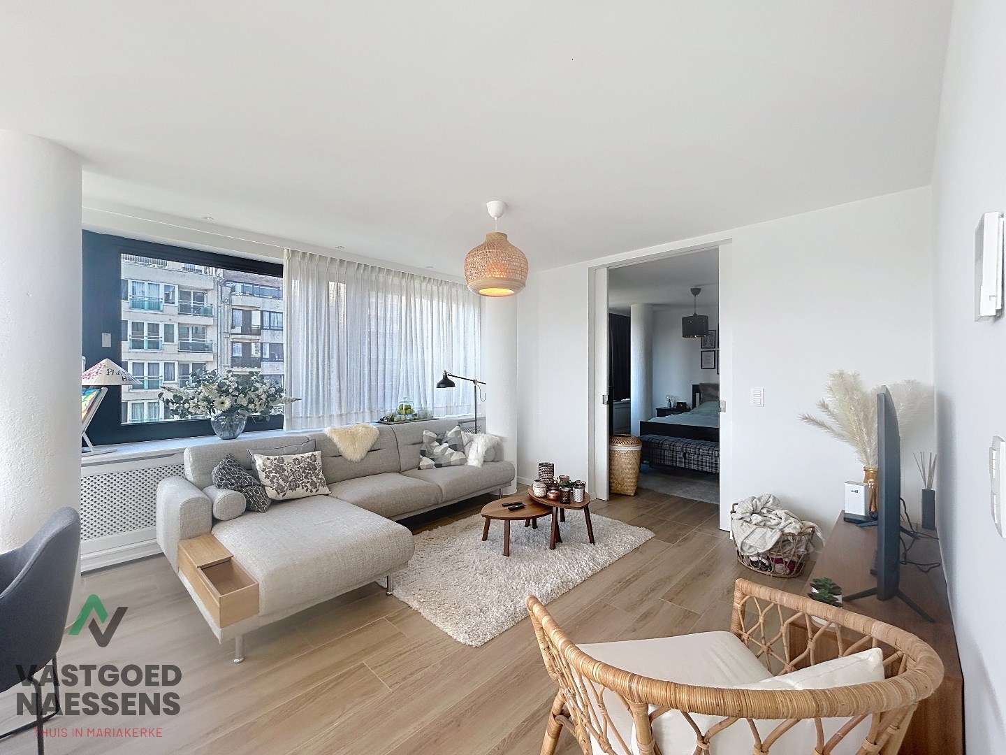 Magnifique appartement de 2 chambres avec vue panoramique et terrasse. 