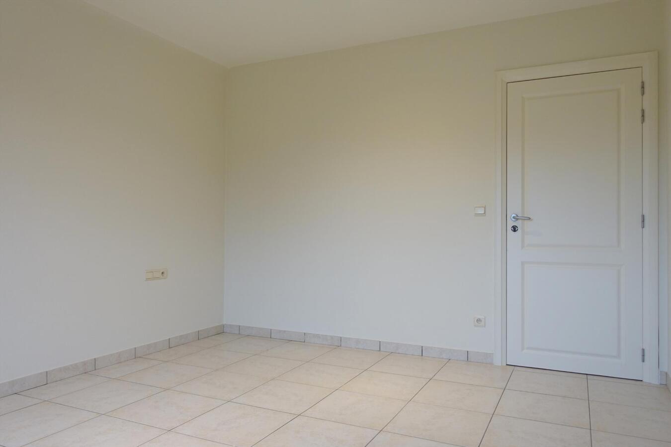 Zeer ruime villa gelegen te Bekegem 