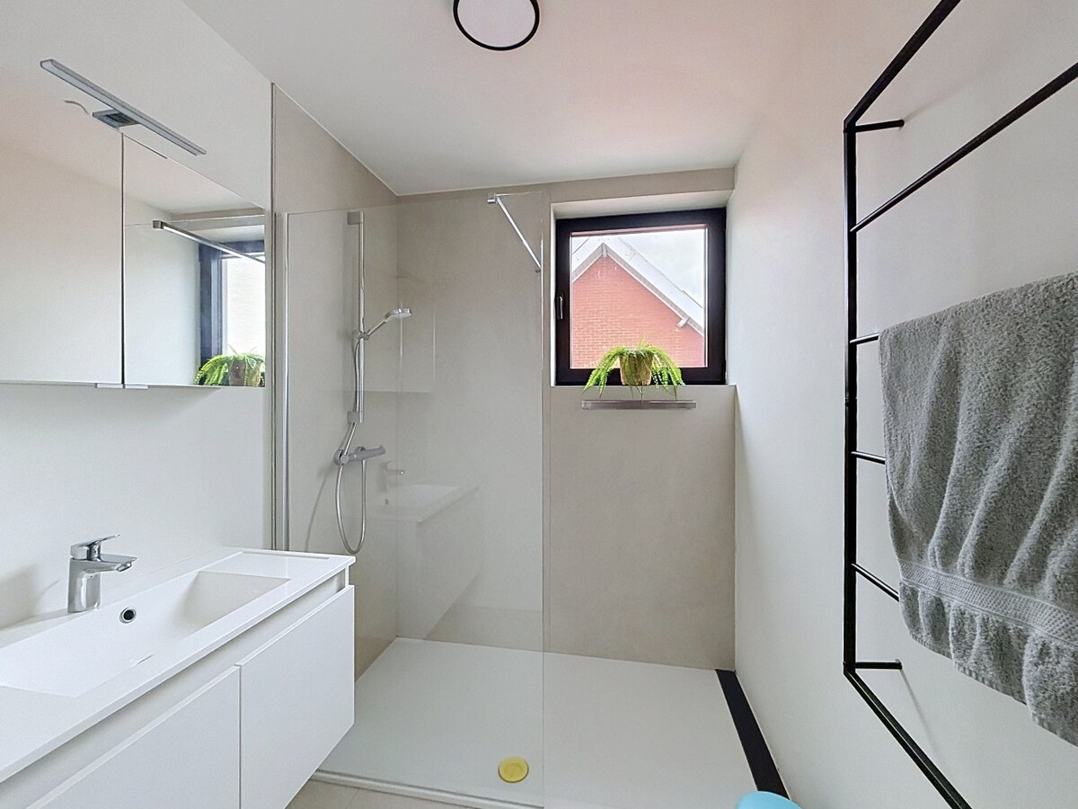 Energiezuinig 2-slaapkamerappartement met terras en zonnepanelen in Gentbrugge 