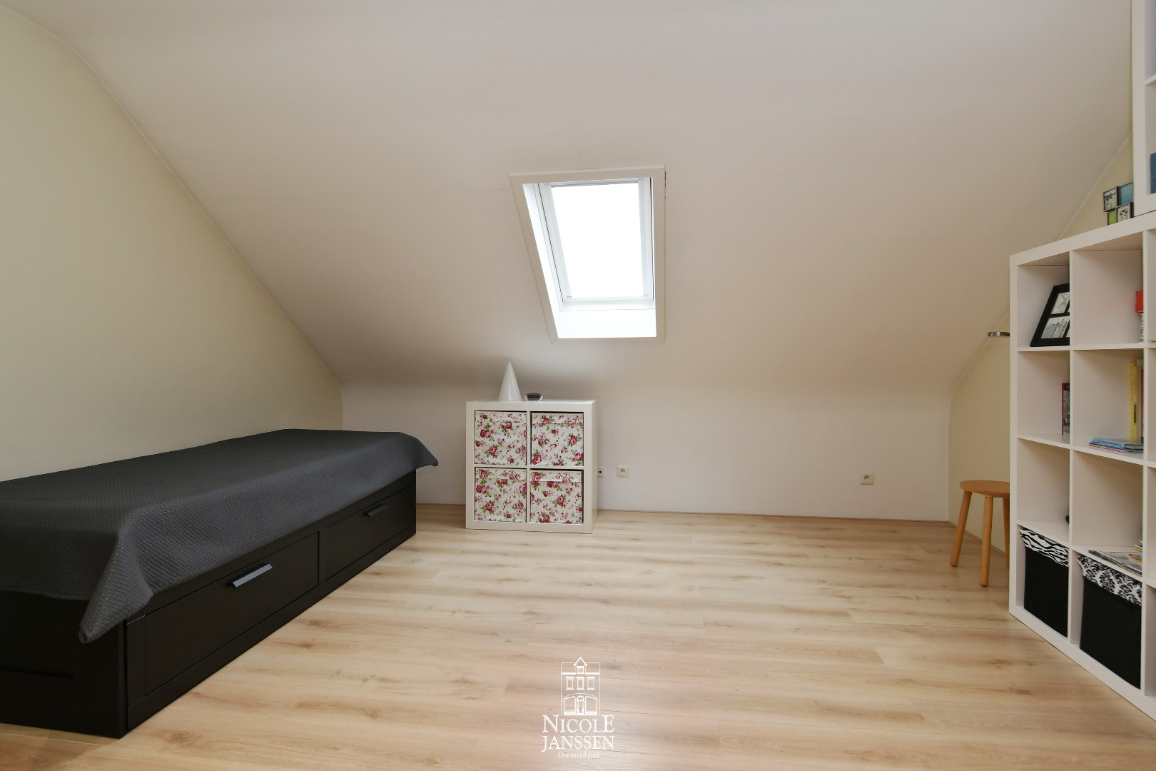 Tweede slaapkamer op verdieping