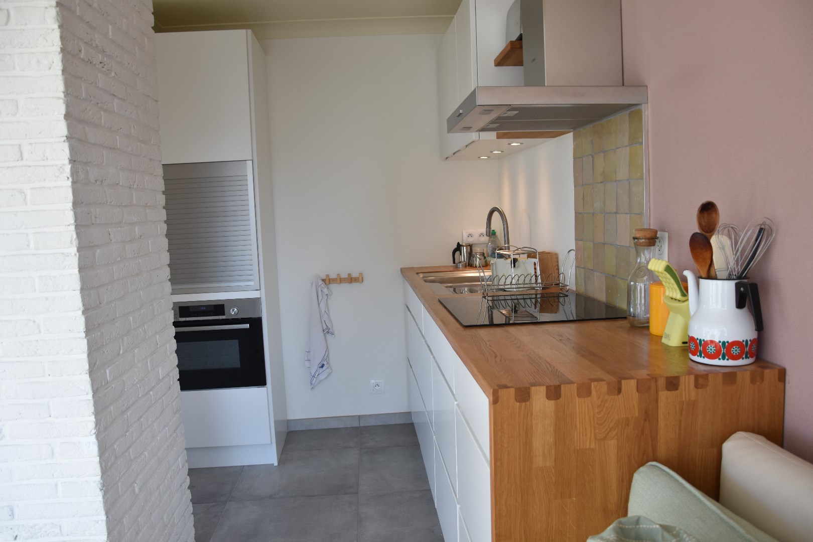 gemeubeld appartement met 2 slaapkamers 