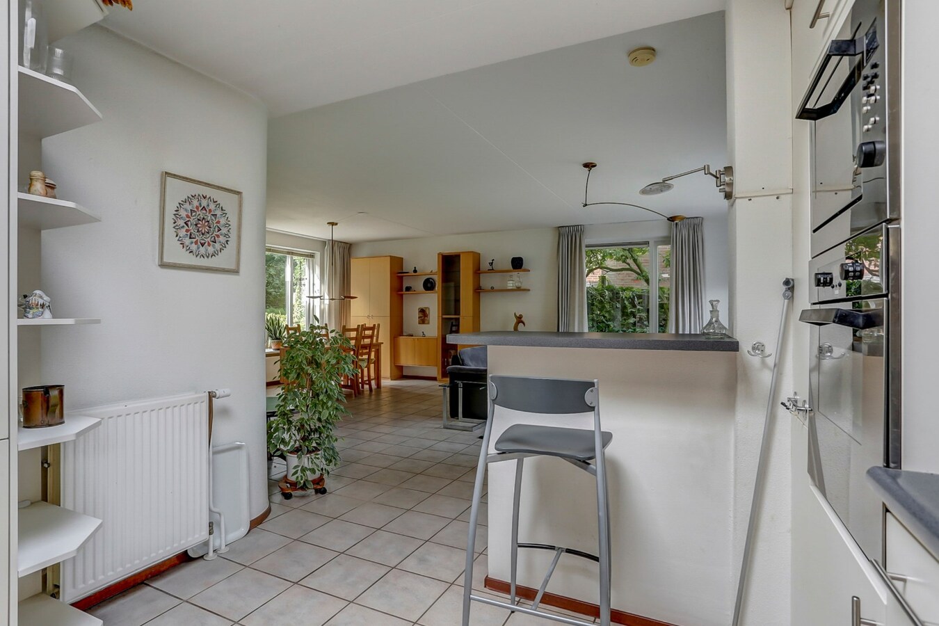 Vrijstaande semi-bungalow 