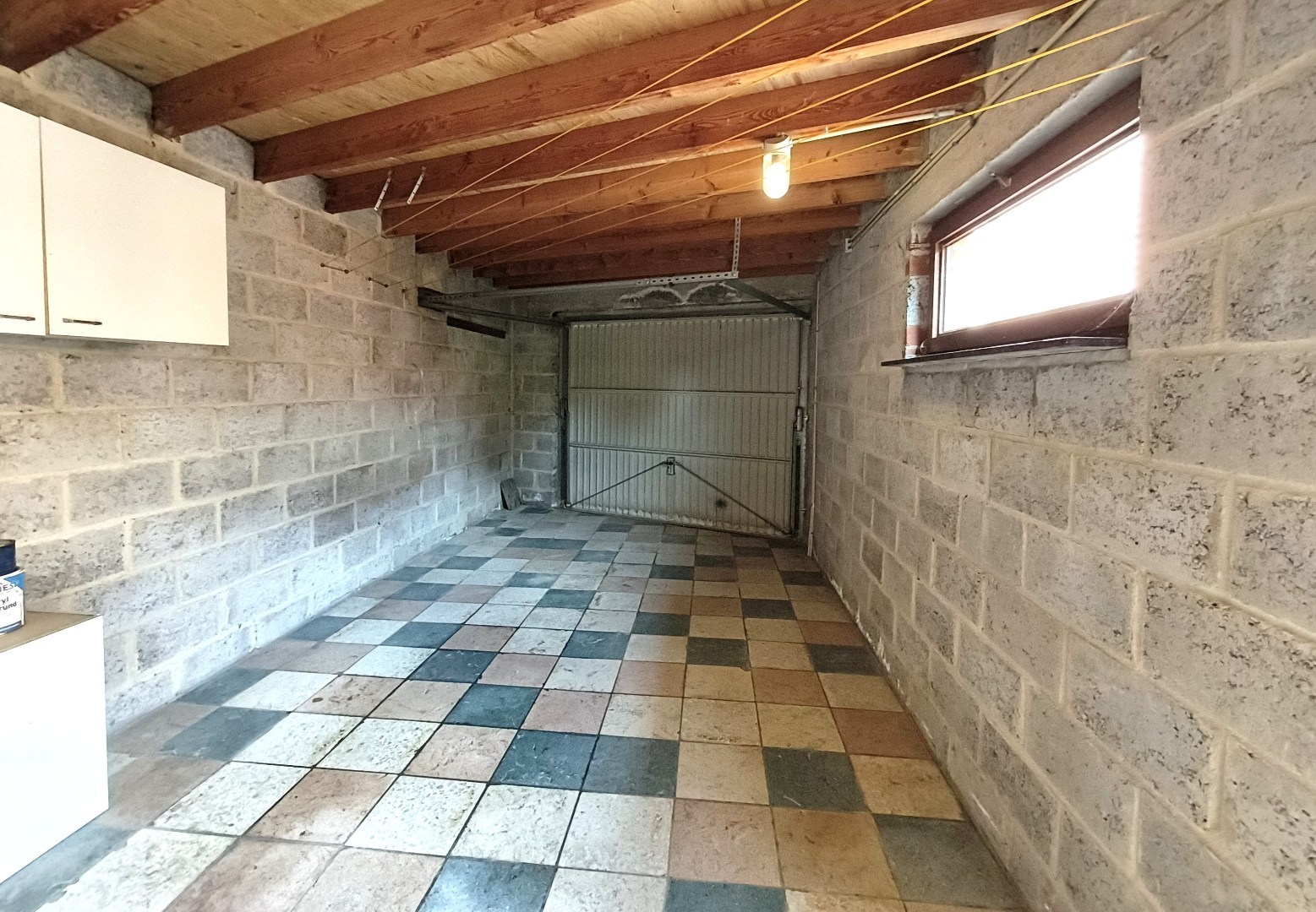 MOOIE WONING MET GARAGE EN TUINTJE 