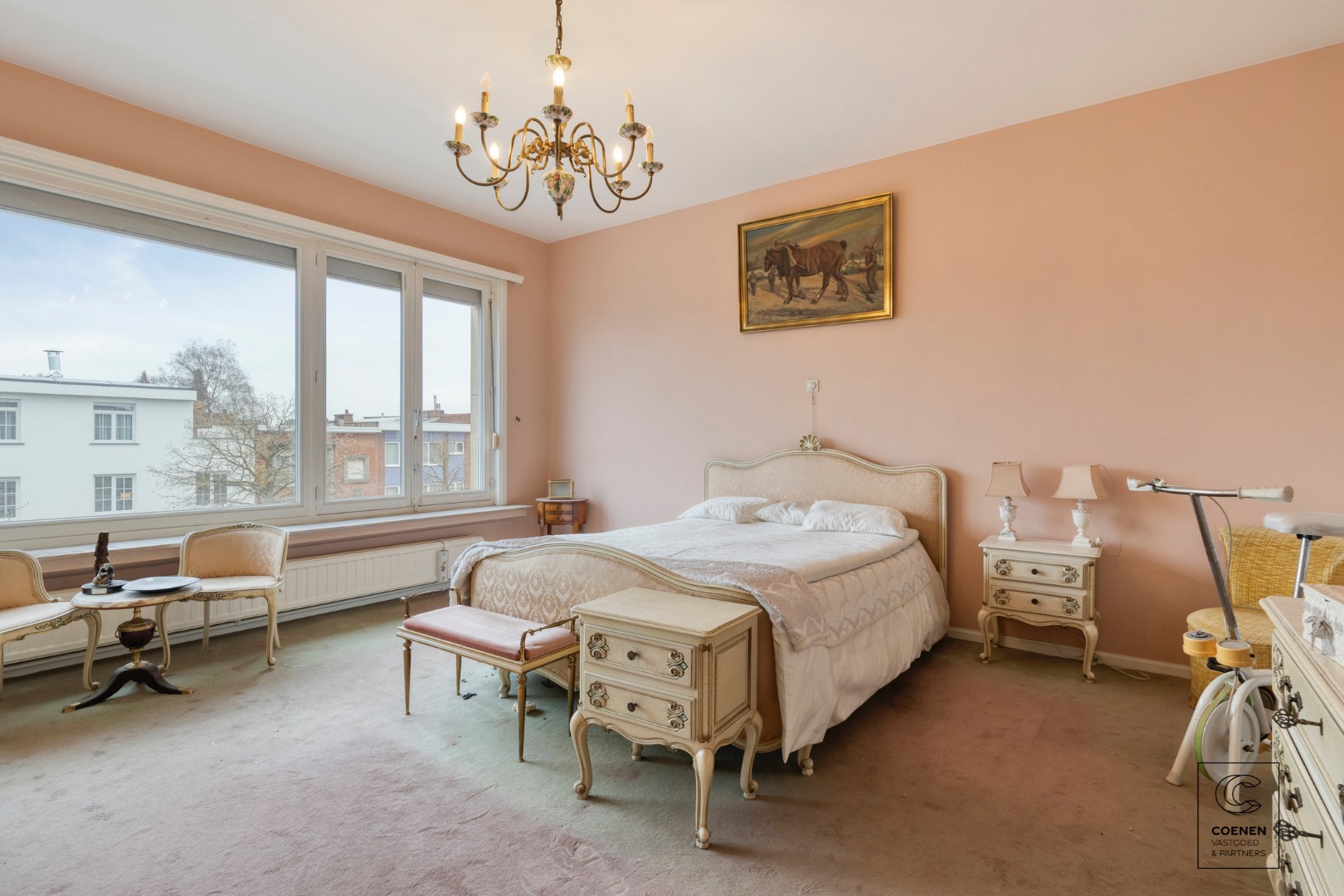 Duplex appartement van maar liefst 221 m² op een centrale ligging te Wilrijk! 