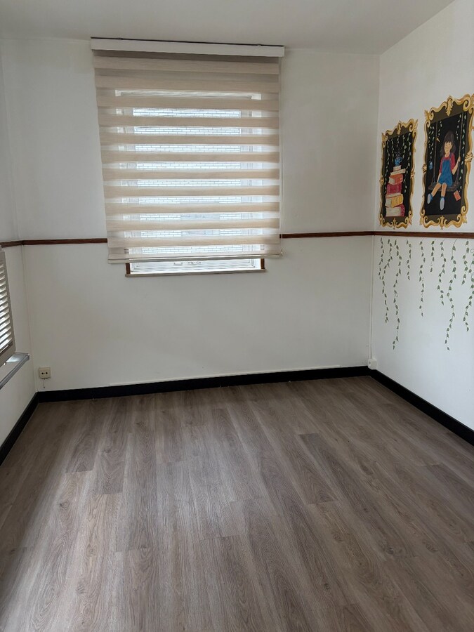 Centraal gelegen voormalige dokterspraktijk 