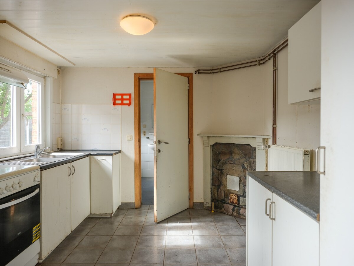 Half-open op te frissen woning met 3 slaapkamers te Gistel 