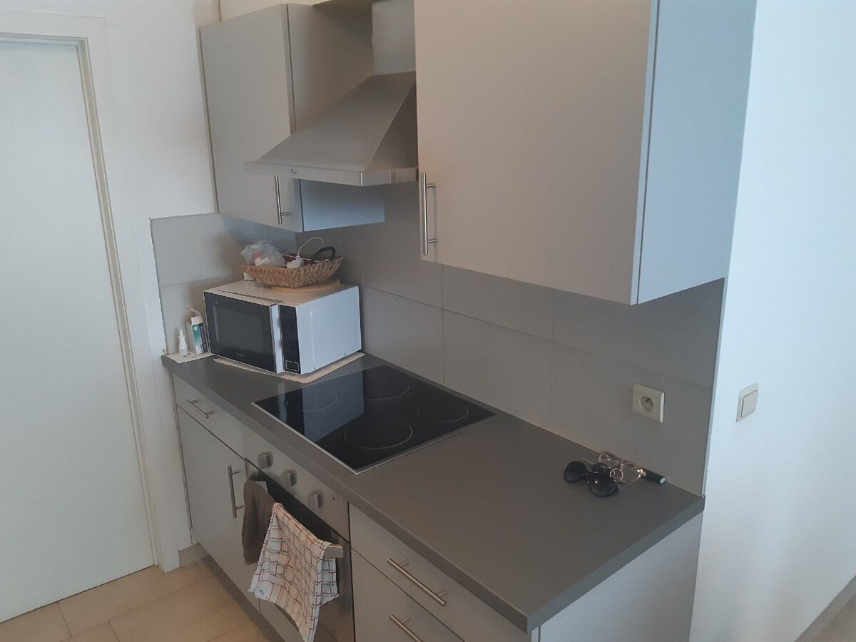 Eigentijds appartement met 2 autostaanplaatsen 
