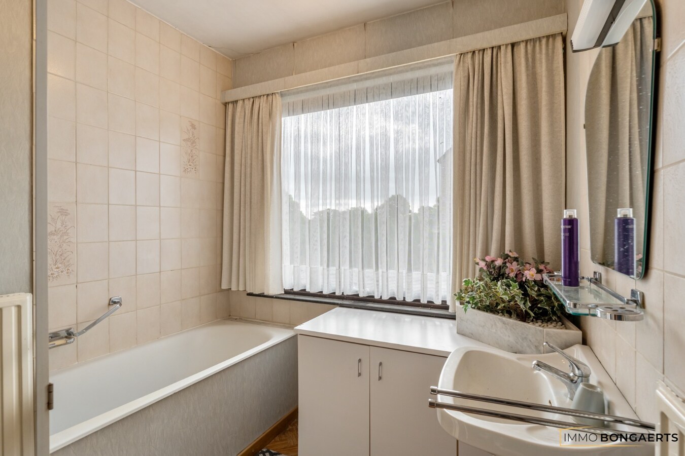 Vrijstaande woning met 3 slaapkamers 
