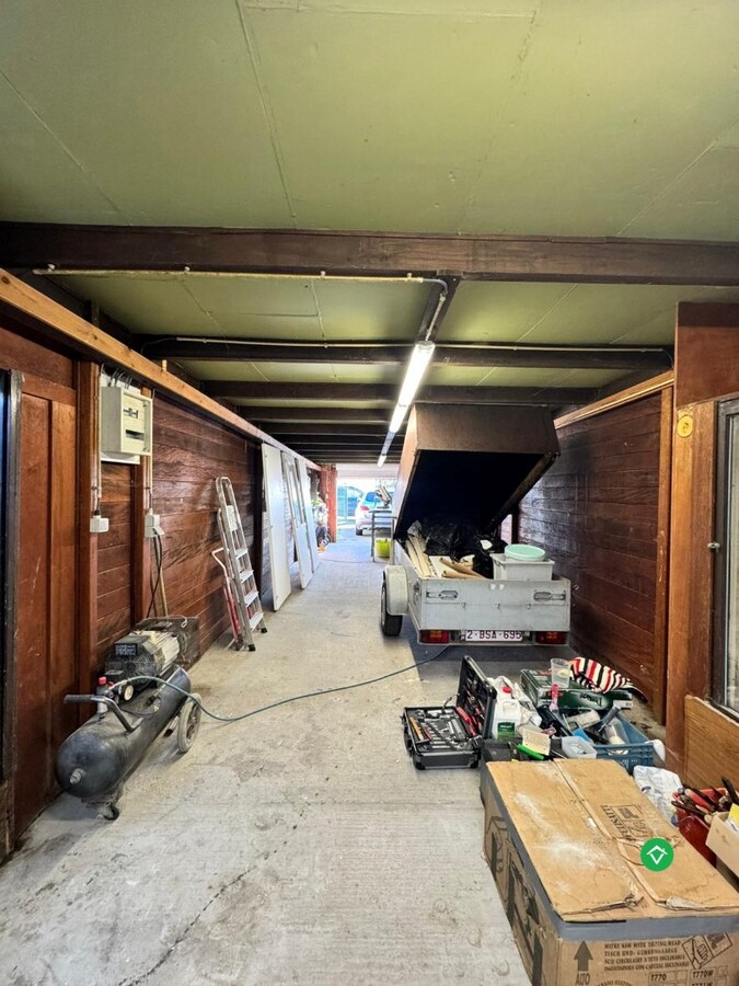 Woning met 2 slaapkamers en garage te Oostende 