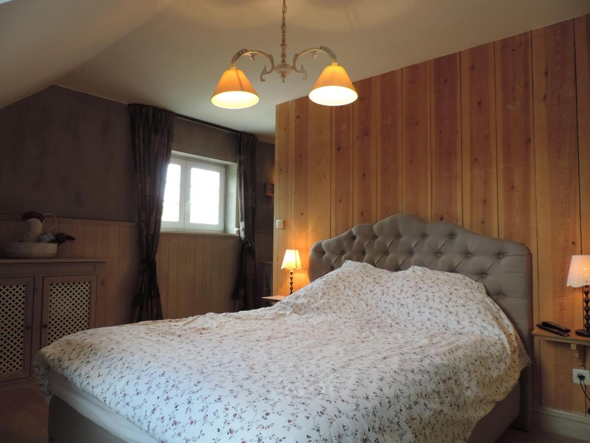 Landelijke woning met stallen op ca. 74 are te Beverlo 