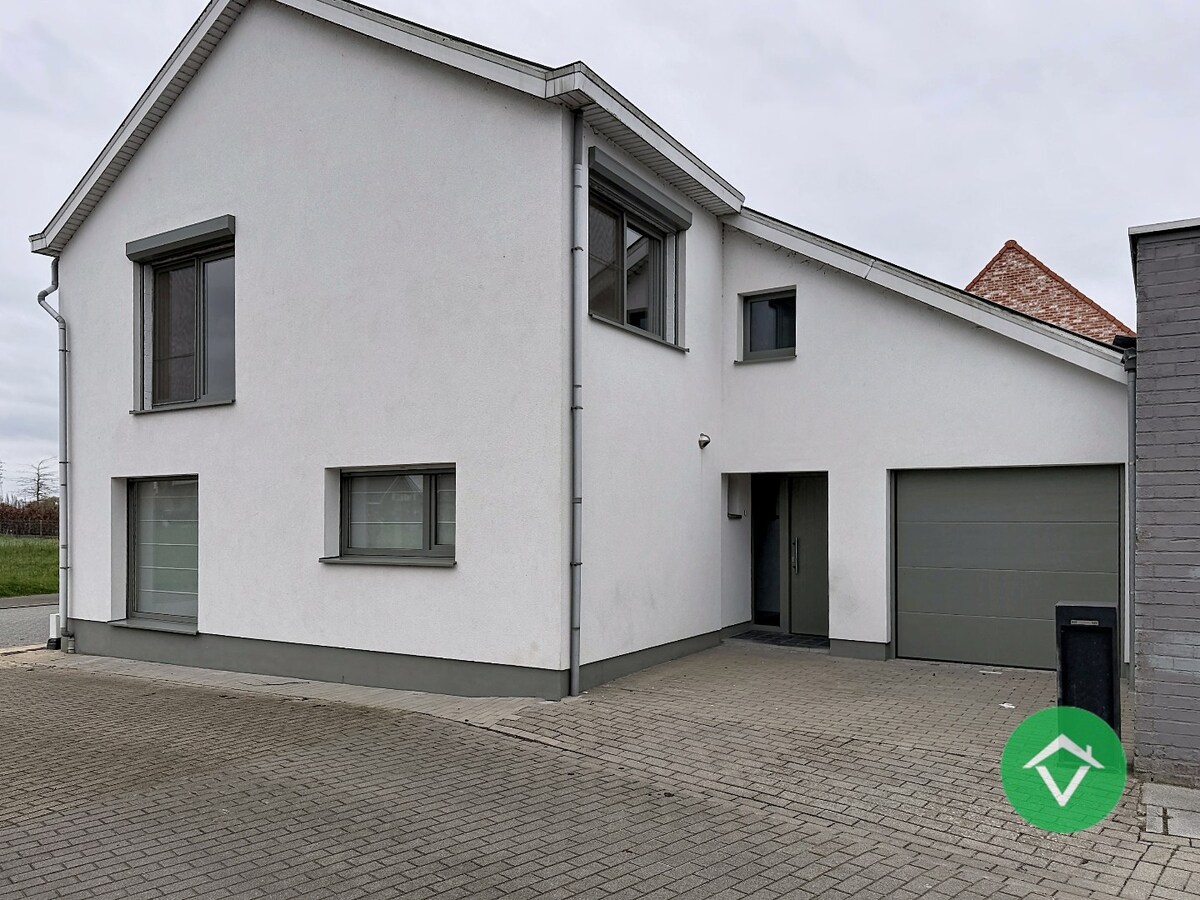 Instapklare woning met 3 slaapkamers en garage te Koekelare 