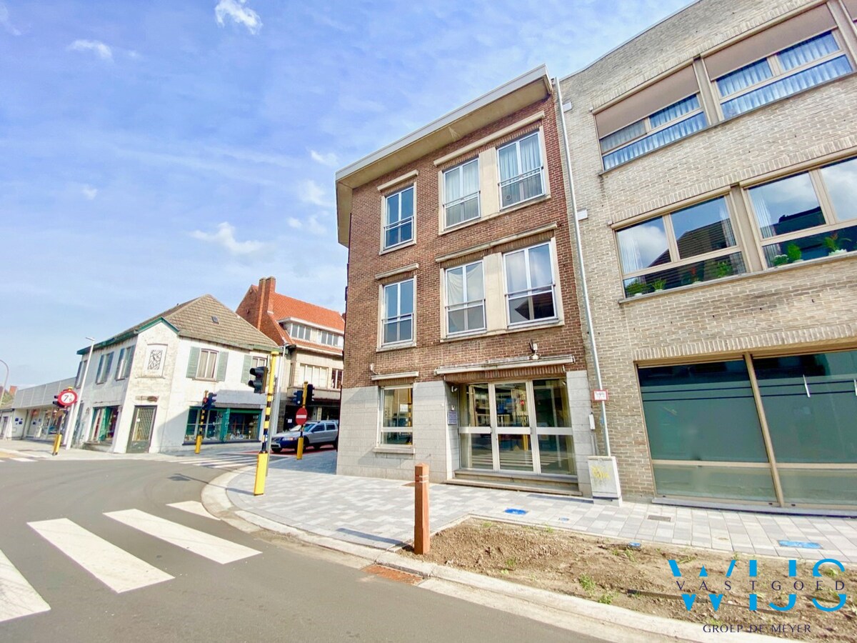 Goed gelegen handelspand te Wachtebeke ! 