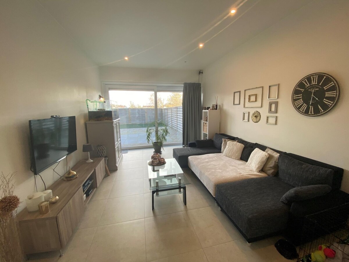 Recent ruim tuinappartement met 2 slaapkamers 