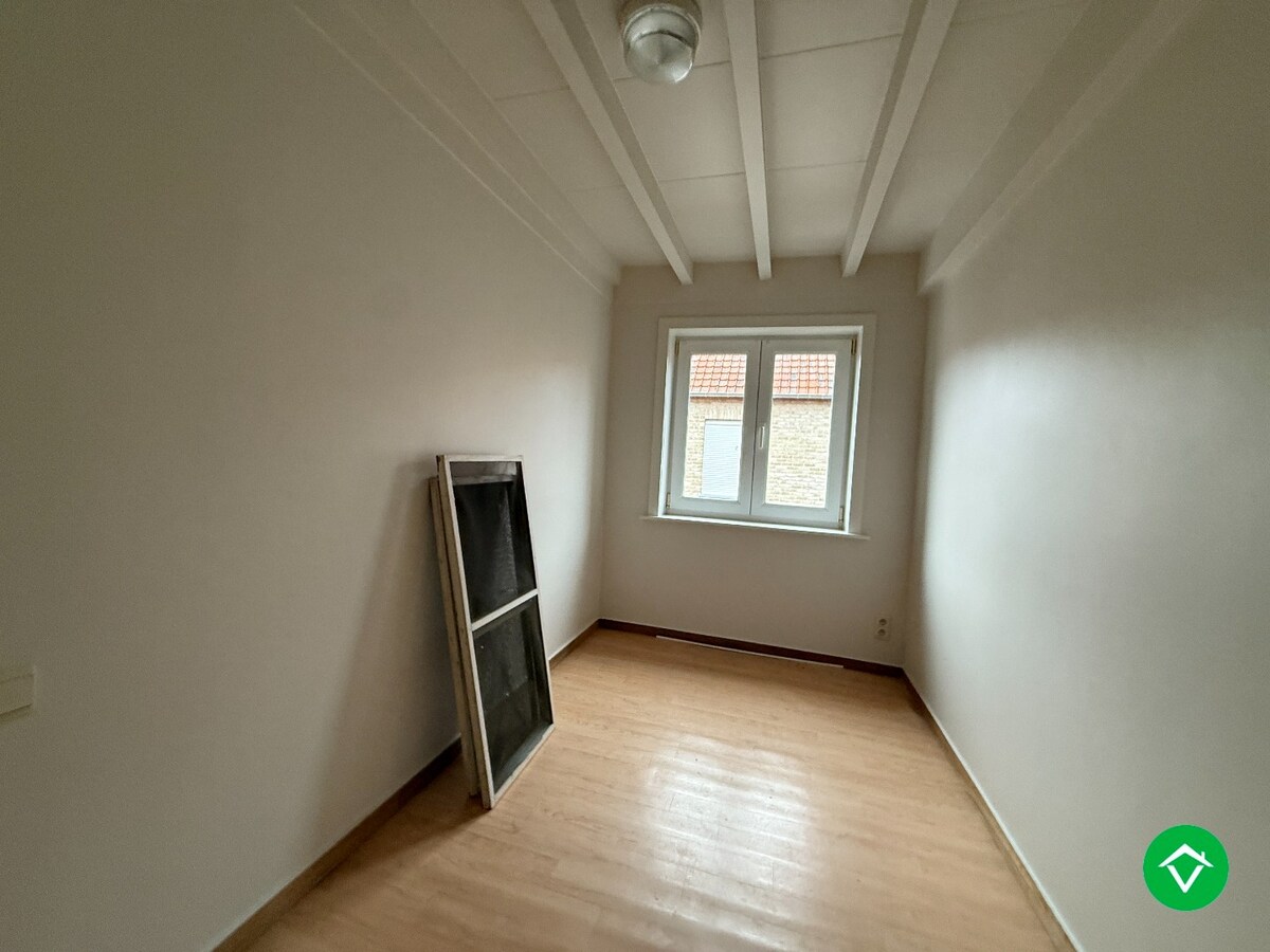 Rijwoning met 4 slaapkamers en terrastuin te Dadizele 