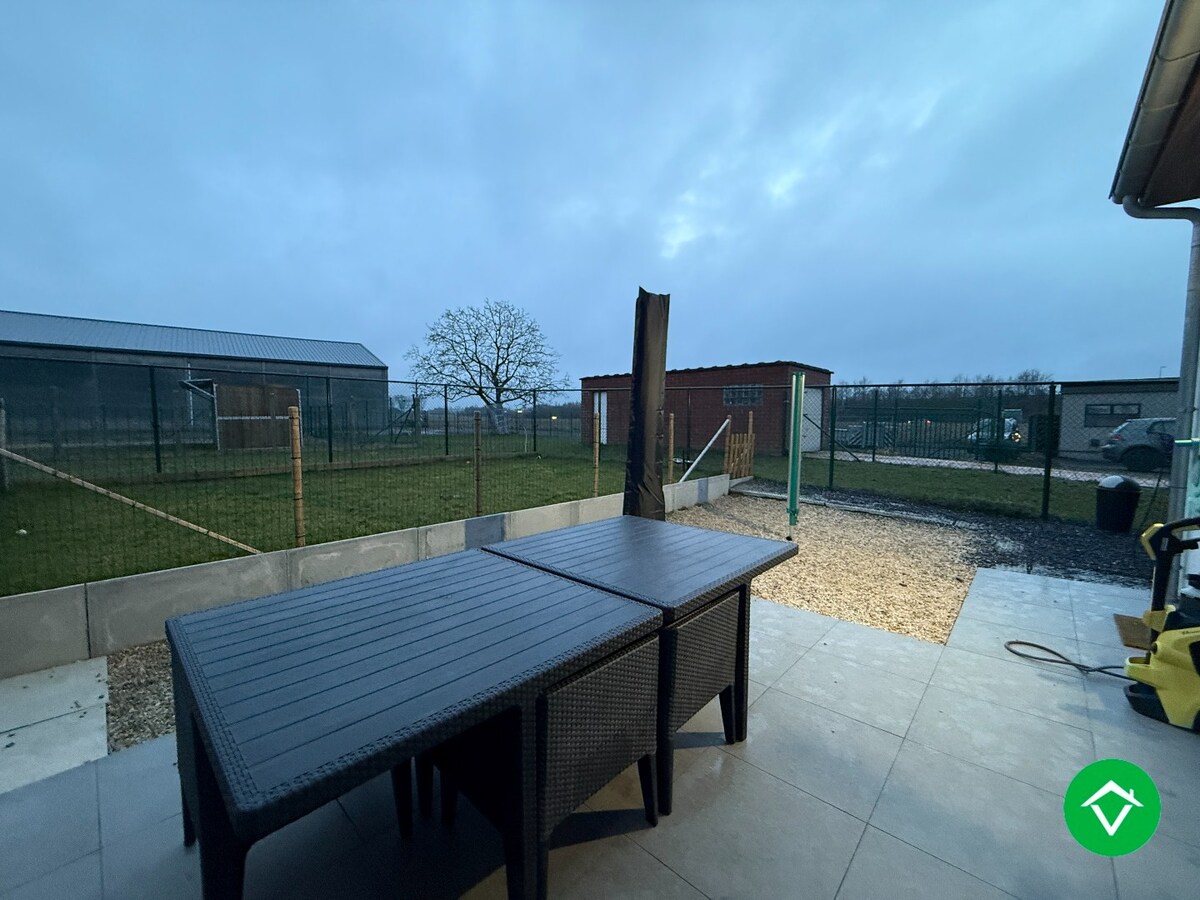 Nieuwbouwwoning met 3 slaapkamers, carport en tuin 