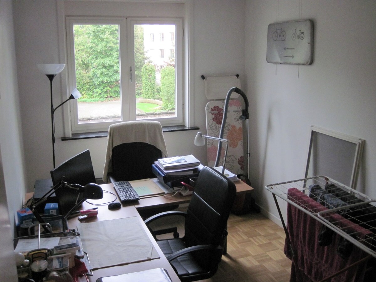 Lichtrijk 2 slaapkamer-appartement nabij de Sterre. 