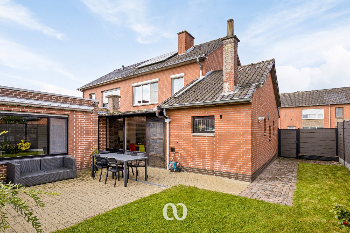 Gezellige gezinswoning in het centrum van Petegem 