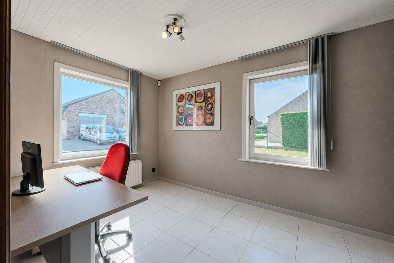 Charmante, instapklare alleenstaande villa in rustige en mooie woonwijk 